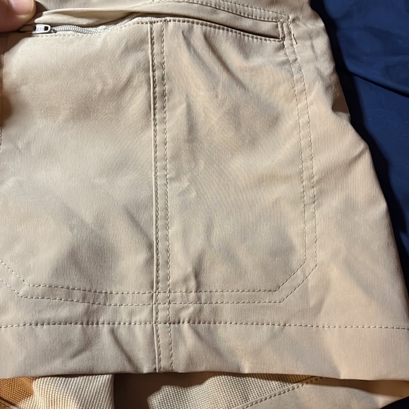 NWT - Chaps Golf Shorts - Picture 2 of 6